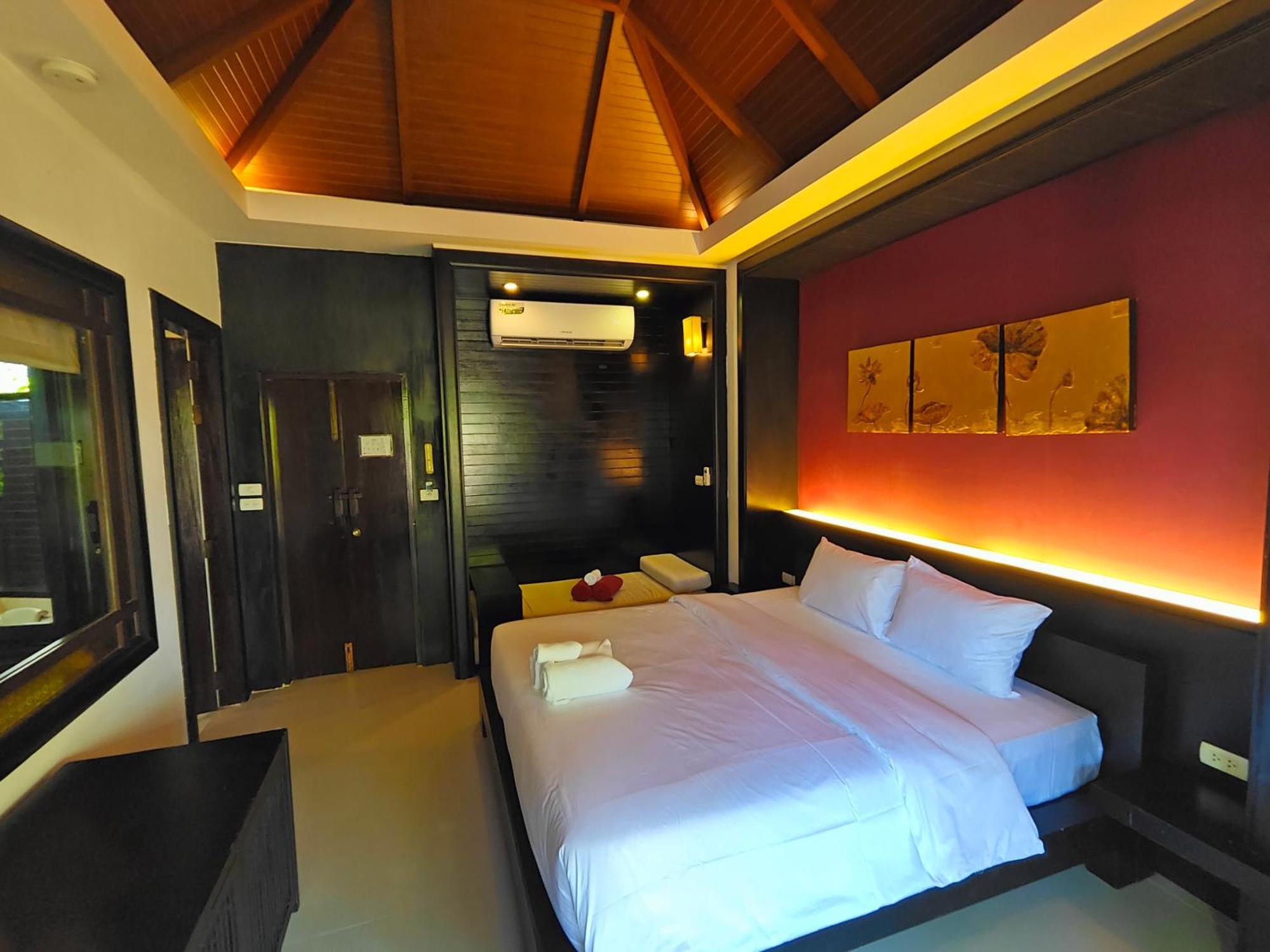 Bhundhari & Samui 4* Chaweng Beach