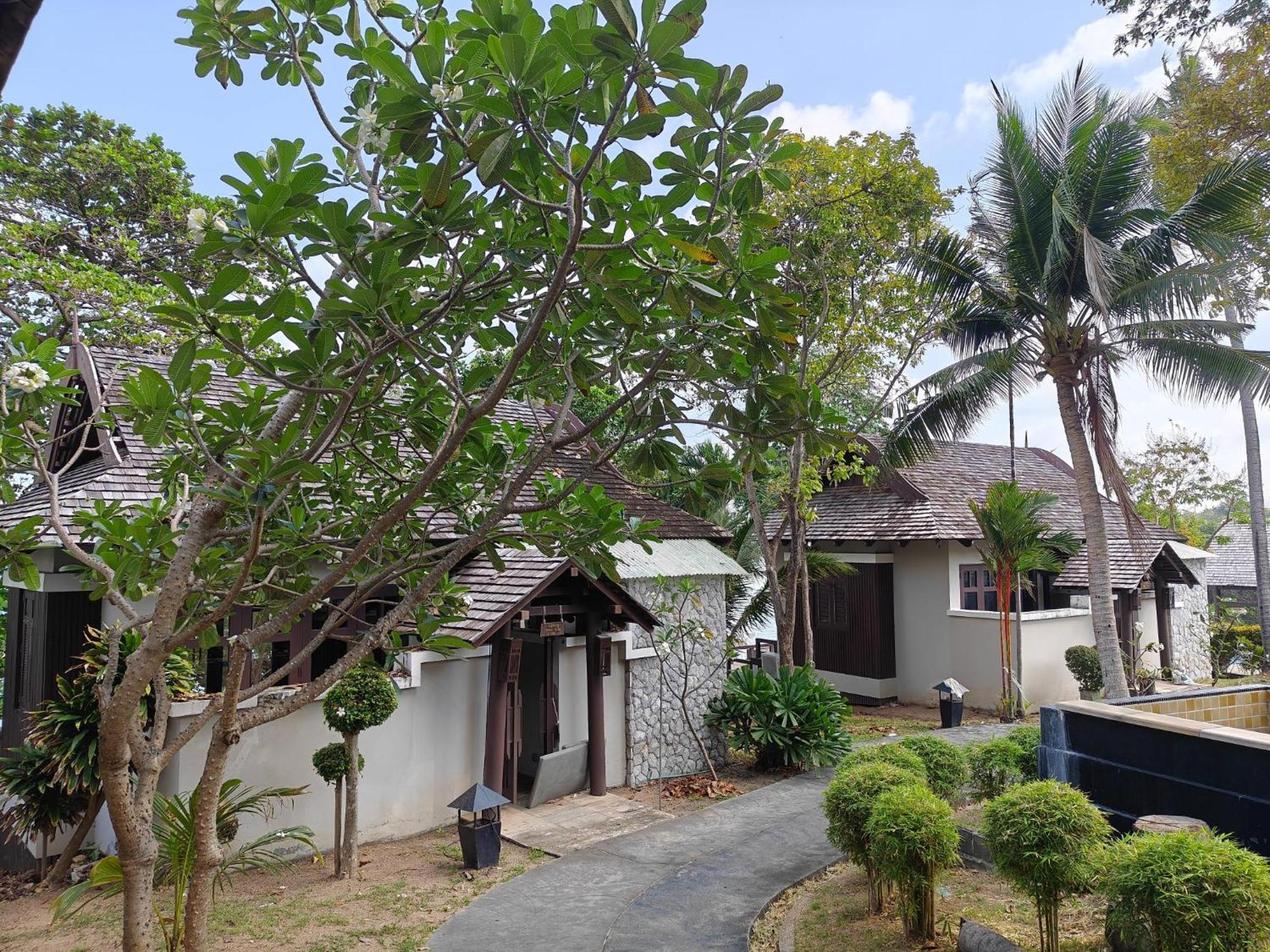 Bhundhari & Samui Resort Chaweng Beach